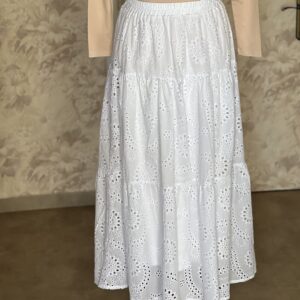Jupe en broderie anglaise